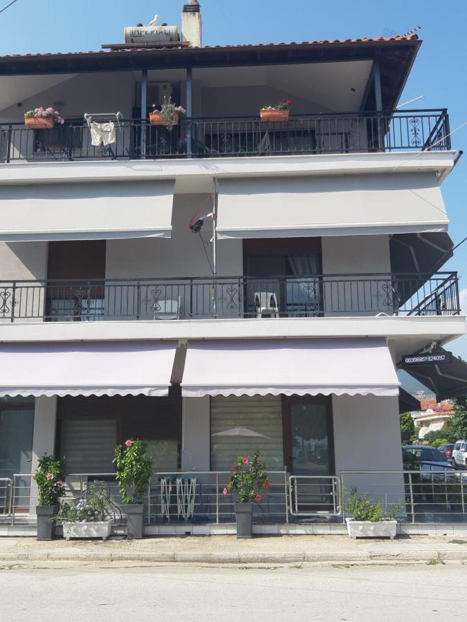 Soula'S Sunshine Blue Apartment 内亚卡瓦里 外观 照片